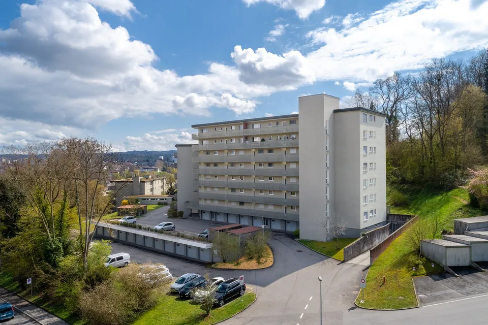 Auf der Suche nach einem Einstellparkplatz in Aarau?