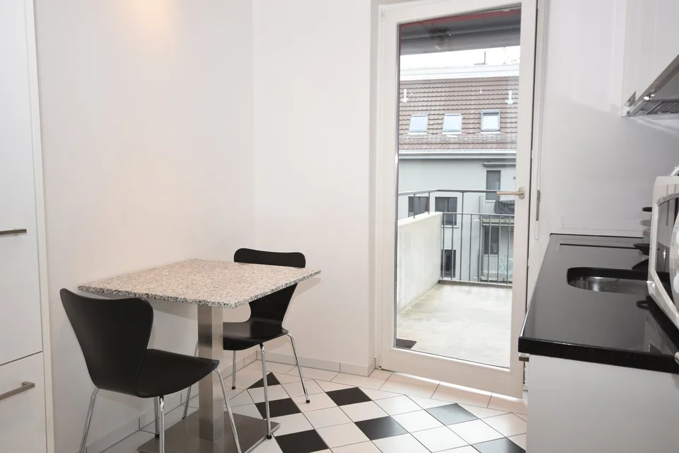 Charmantes 1,5-Zimmer-Wohnung mit Balkon im Seefeld-Bezirk von Zürich