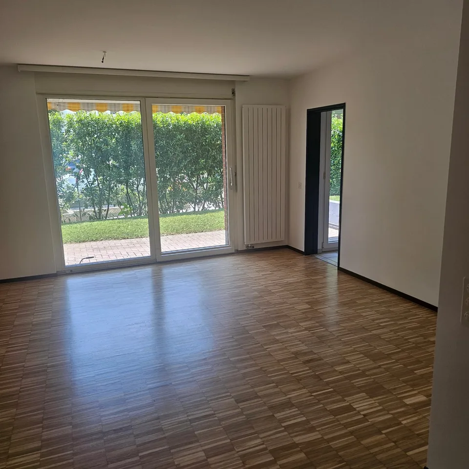 Helles 3.5-Zimmer-Apartment in Manno mit Garten – ab September verfügbar