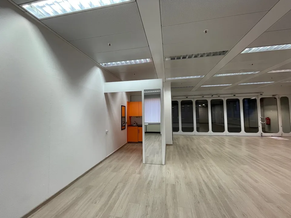 ZU VERMIETEN - SR212 105 m²