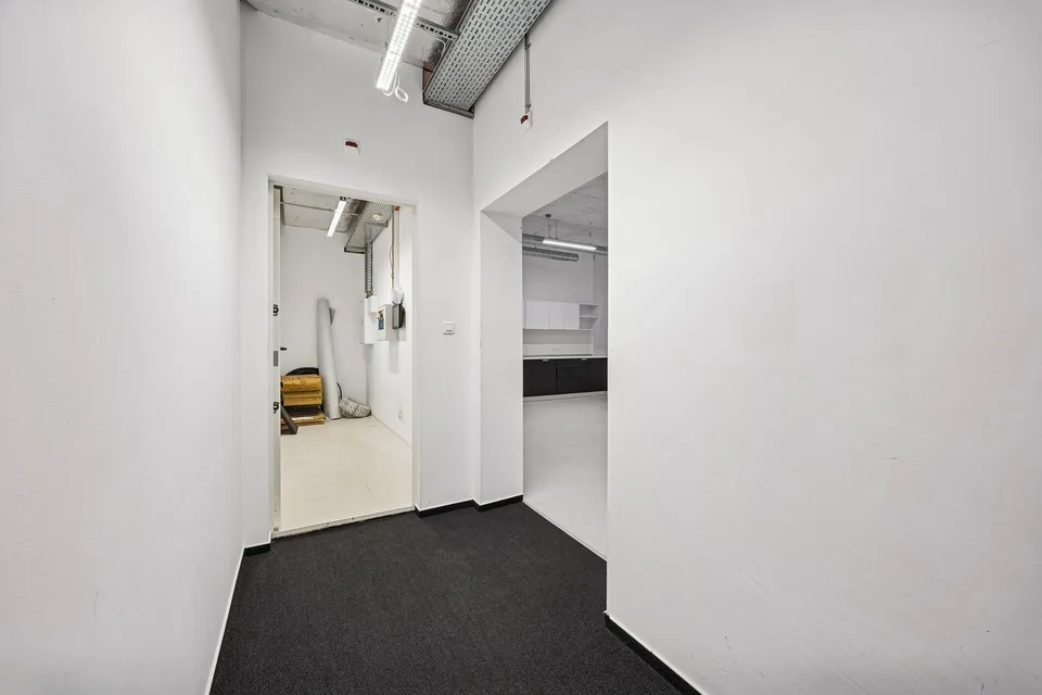 Büro-Gewerbefläche im Herzen von Biel zu vermieten – Foto 13 von 17