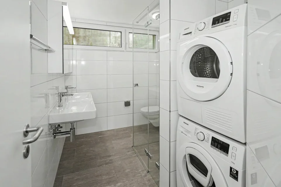 Appartamento moderno 3.5 locali con cucina aperta e finiture di alta qualità a Binningen