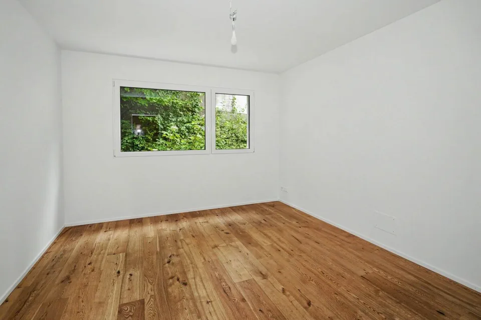 Appartamento moderno 3.5 locali con cucina aperta e finiture di alta qualità a Binningen