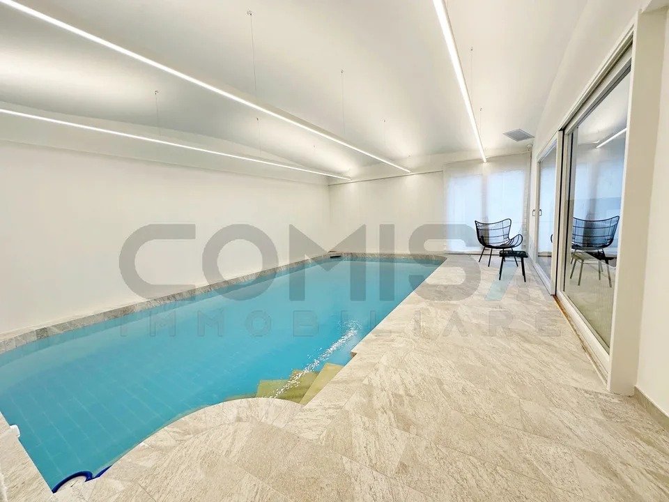 VEZIA Villa mit 7 Zimmern und internem Swimmingpool – Foto 6 von 6