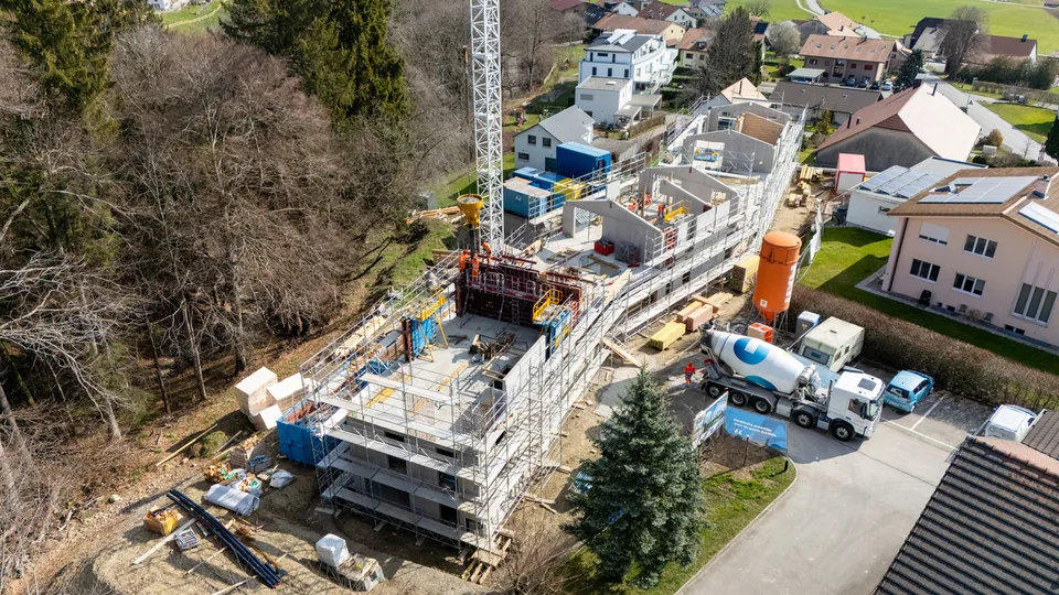 Ampio appartamento di 5.5 locali al pianterreno a Sorens – foto 11 di 13