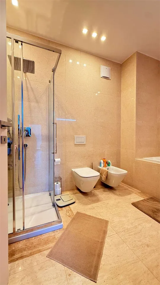 Exklusives 3.5-Zimmer-Wohnung mit großer Terrasse und Seeblick – Foto 13 von 13