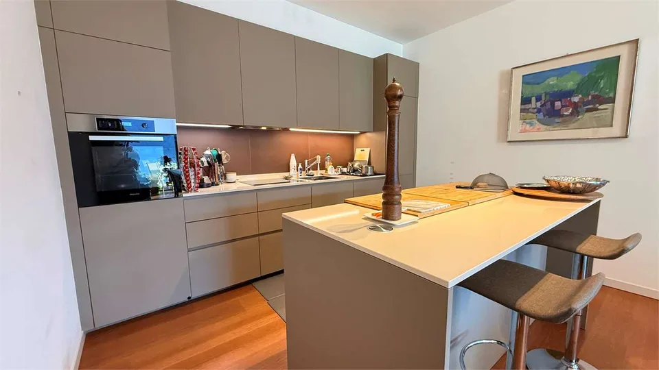 Exklusives 3.5-Zimmer-Wohnung mit großer Terrasse und Seeblick – Foto 8 von 13