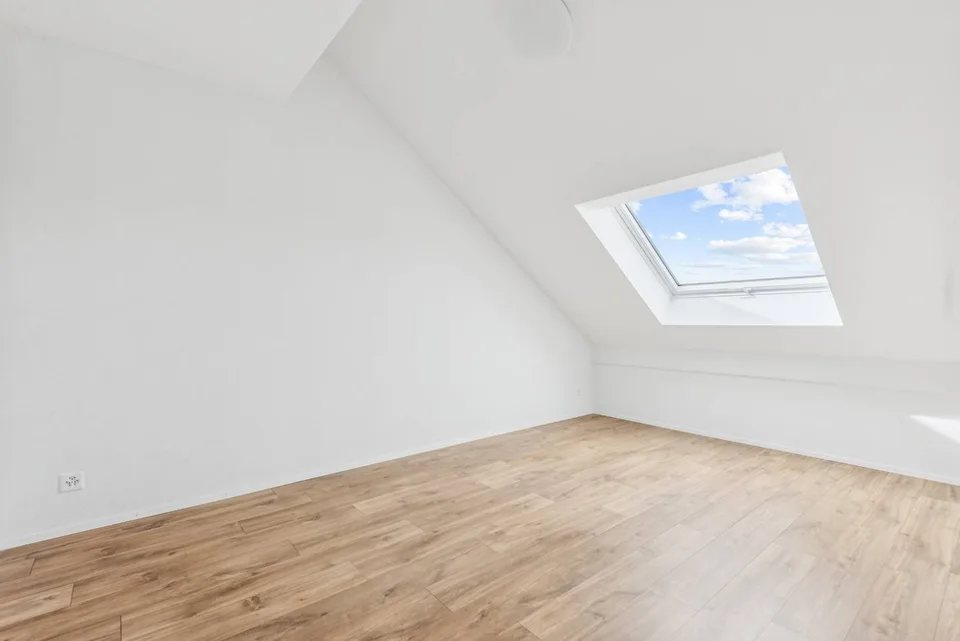 Zwischen See und Weinbergen: Eine moderne Villa mit unwiderstehlichem Charme – Foto 8 von 13