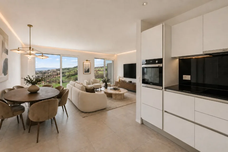 Zwischen See und Weinbergen: eine moderne Villa mit unwiderstehlichem Charme