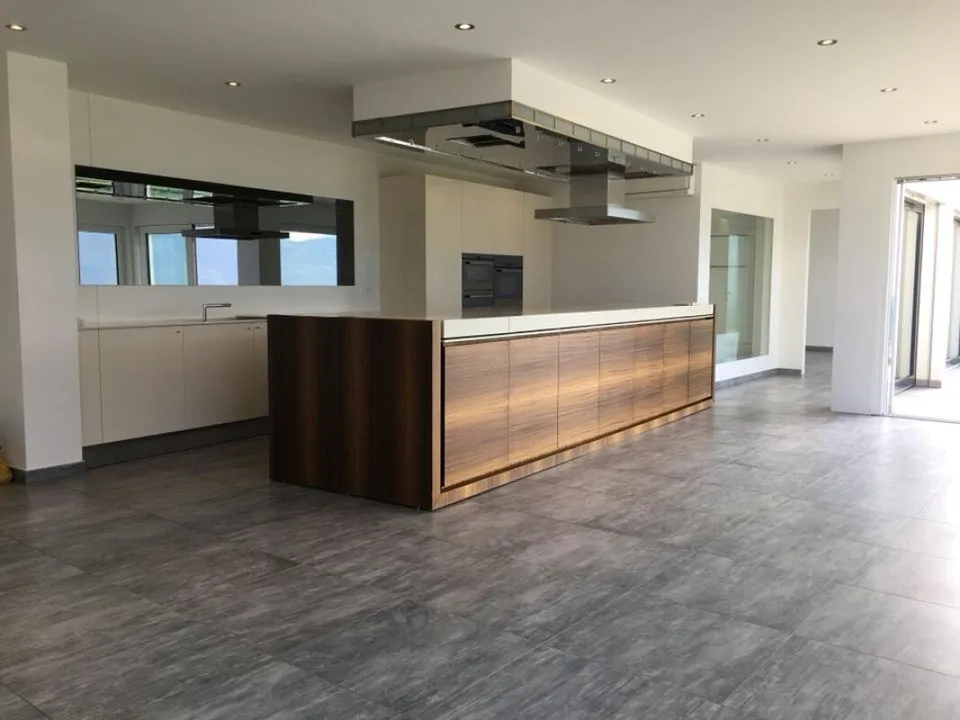 Anche residenza secondaria - Res. Diamante, attico di 4.5 locali con vista lago, Gordola