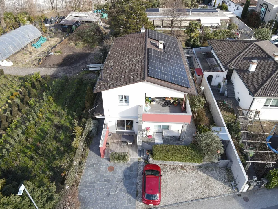 Casa completamente ristrutturata a due passi dal fiume Maggia / Renoviertes Haus auch ZWEITWOHNSITZ
