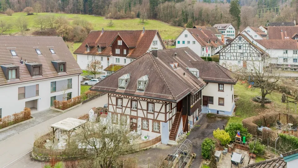 6.5-Zimmer-Maisonette in historischem Riegelhaus