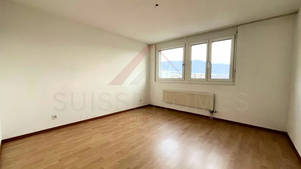 Vista panoramica eccezionale - Magnifico appartamento di 3.5 locali ristrutturato a Delémont – foto 8 di 13