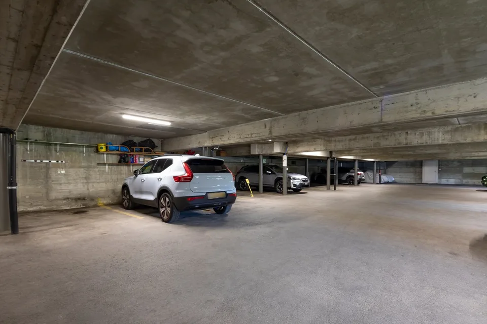 Appartement 3 pièces bien entretenu avec place de parking dans le garage. – photo 16 sur 18