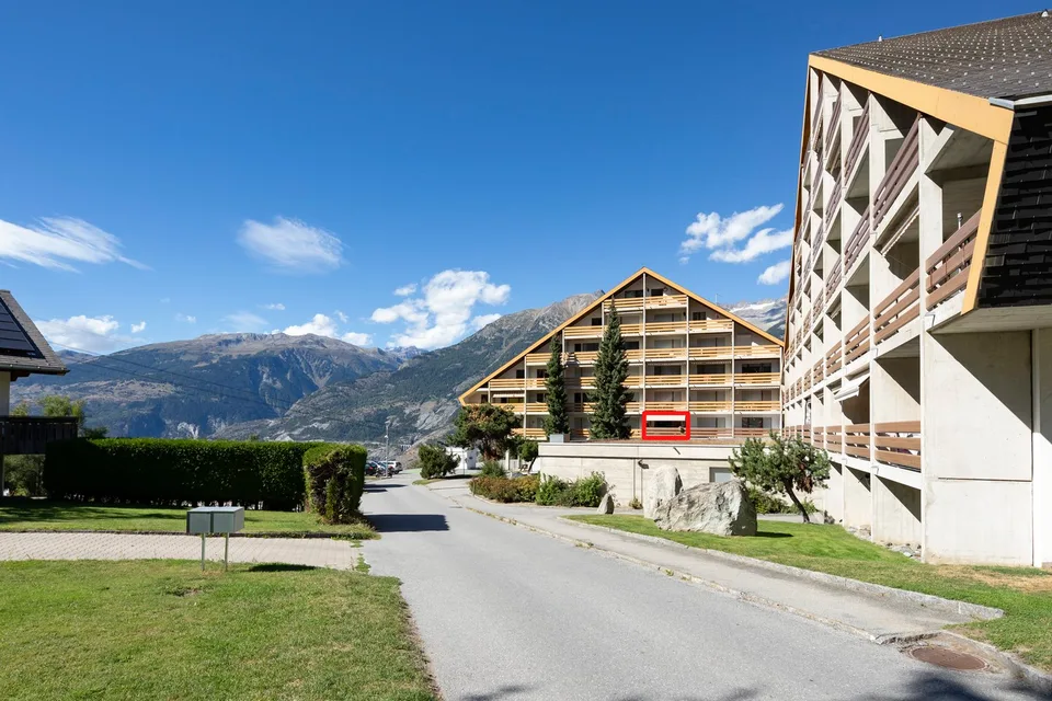 Appartamento di 3 locali ben curato con posto auto nel garage.