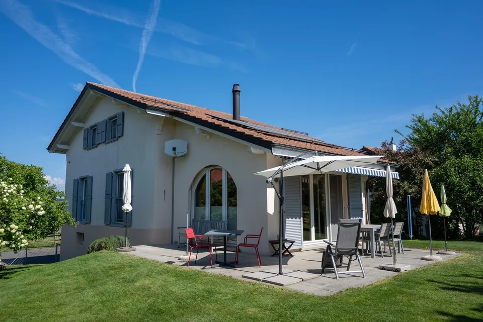 A VENDRE TRES BELLE MAISON INDIVIDUELLE DE 7,5 PCES