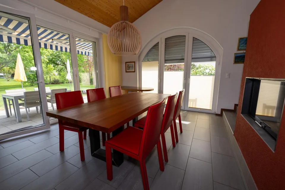 In Vendita bellissima casa indipendente di 7,5 locali