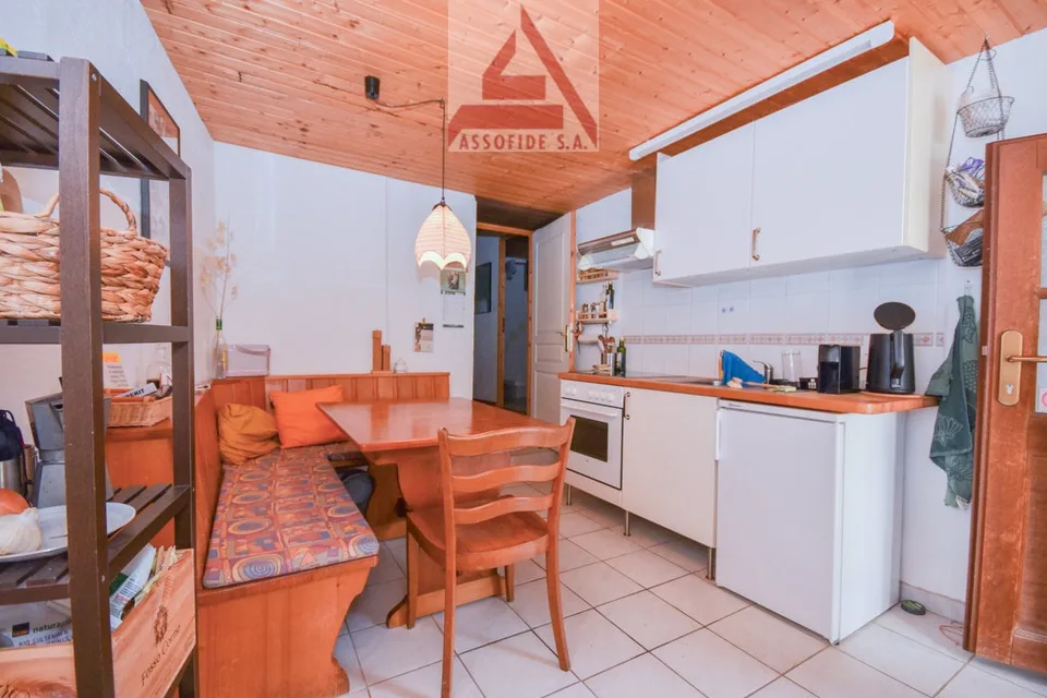 Casa con 6 appartamenti / Haus mit 6 Wohnungen