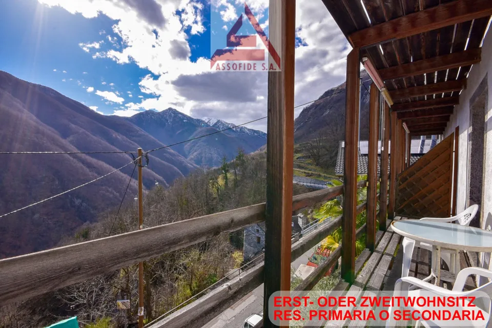 Casa con 6 appartamenti / Haus mit 6 Wohnungen