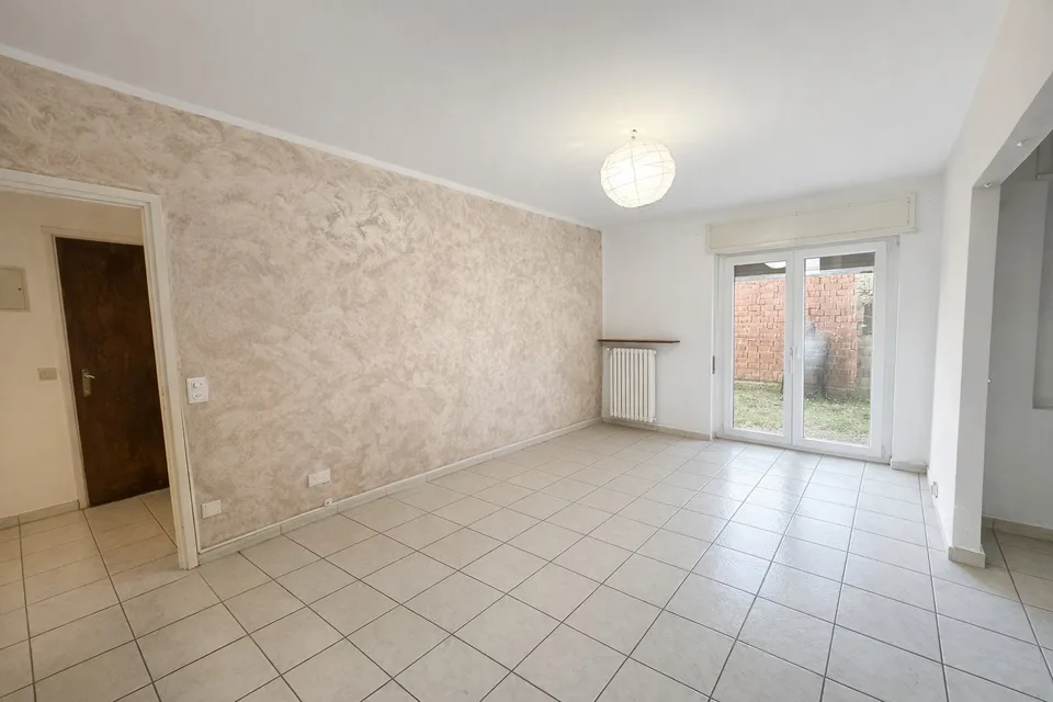 Wohnung mit 4 Zimmern in historischem Gebäude in Vacallo mit GARTEN (auch als Einnahmequelle)