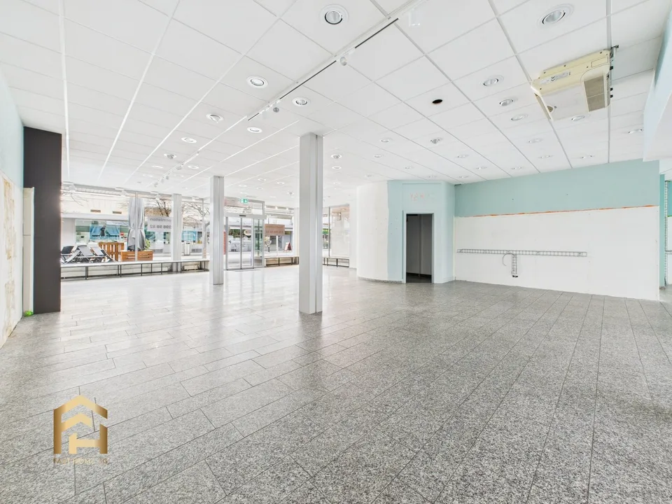 Ubicazione commerciale attraente in posizione di vertice sulla Bahnhofstrasse a Visp