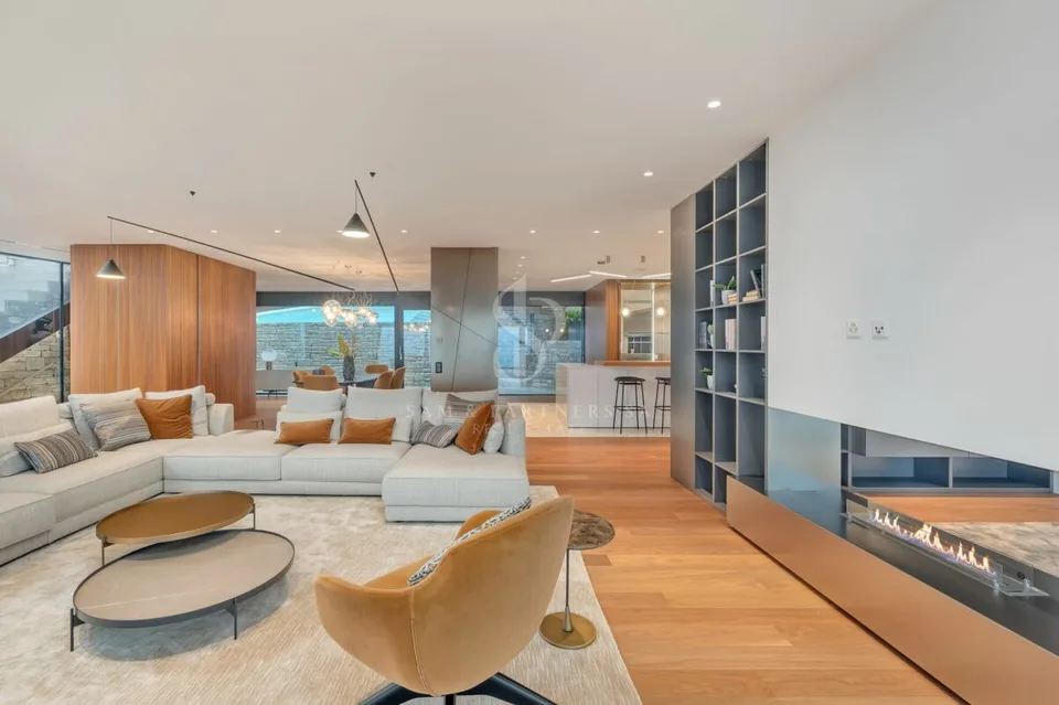 Luxury Penthouse con  piscina