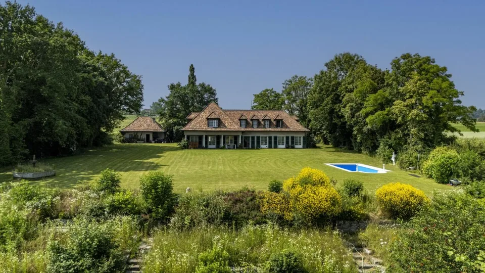 Propriété d'exception avec vue lac à Etoy