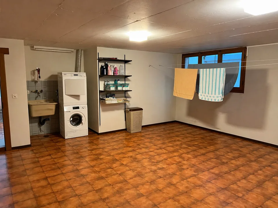 Charmante ferme de 5,5 pièces avec vue panoramique et ambiance de vie spéciale