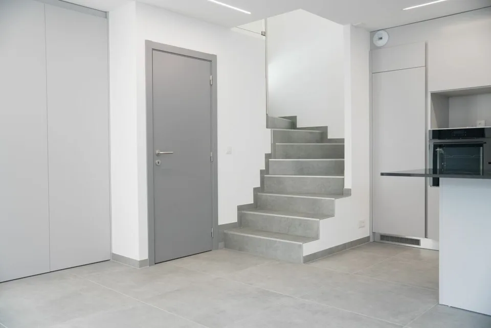 Magnifica villa contemporanea e mitoyenne!