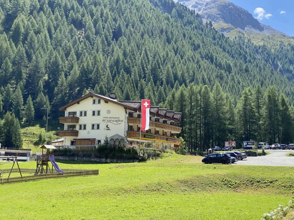 Attraktive Investitionsmöglichkeit - schöne Hotelanlage in Top-Destination