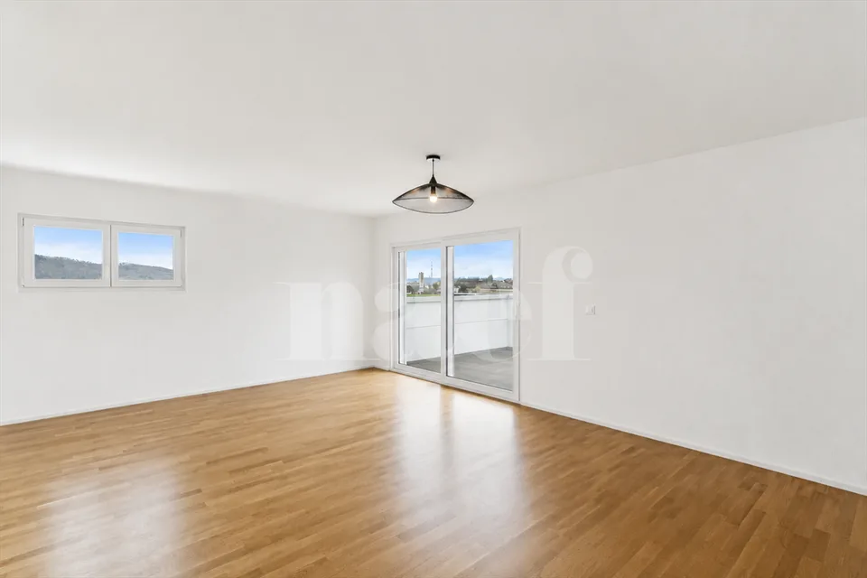Wohnung mit 4.5 Zimmern im 3. Stock