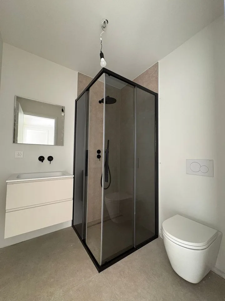 Elegantes Apartment mit 4.5 Zimmern und privatem Garten in Giubiasco – Foto 11 von 13