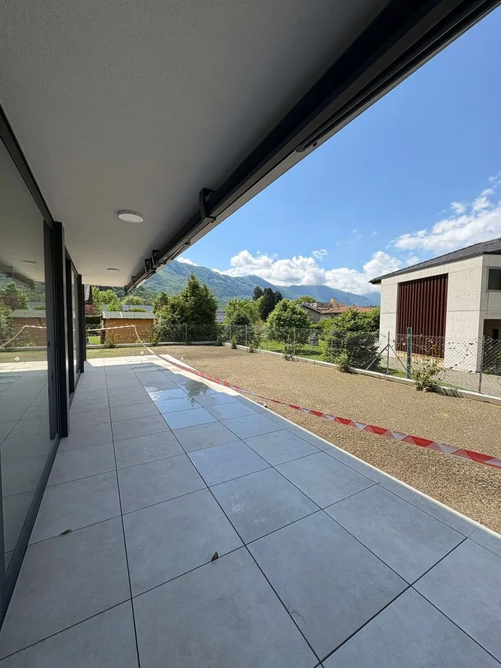 Elegantes 4.5-Zimmer-Apartment mit privatem Garten in Giubiasco
