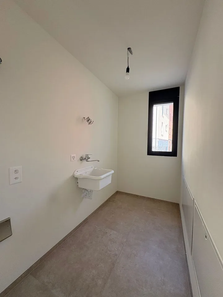 Elegantes Apartment mit 4.5 Zimmern und privatem Garten in Giubiasco – Foto 12 von 13