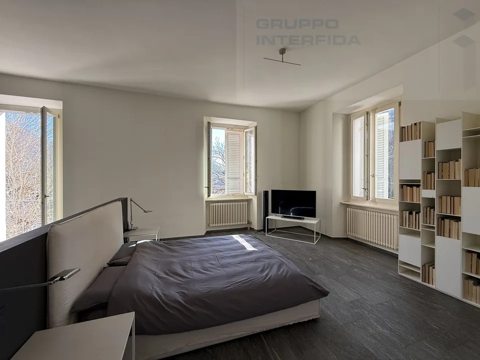 Villa mit großem Park – Foto 10 von 14
