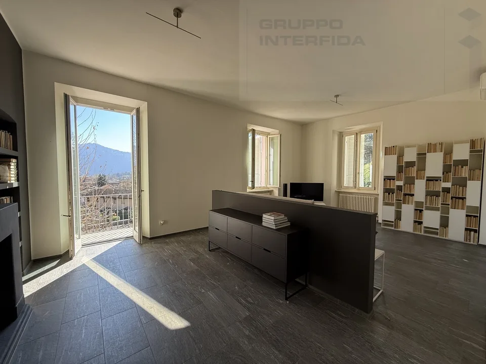 Villa mit großem Park – Foto 11 von 14