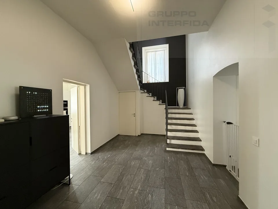 Villa mit großem Park – Foto 8 von 14
