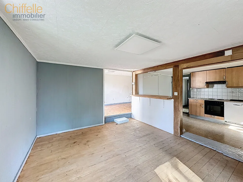 Charmante ferme de 3 appartements + annexes à rénover !