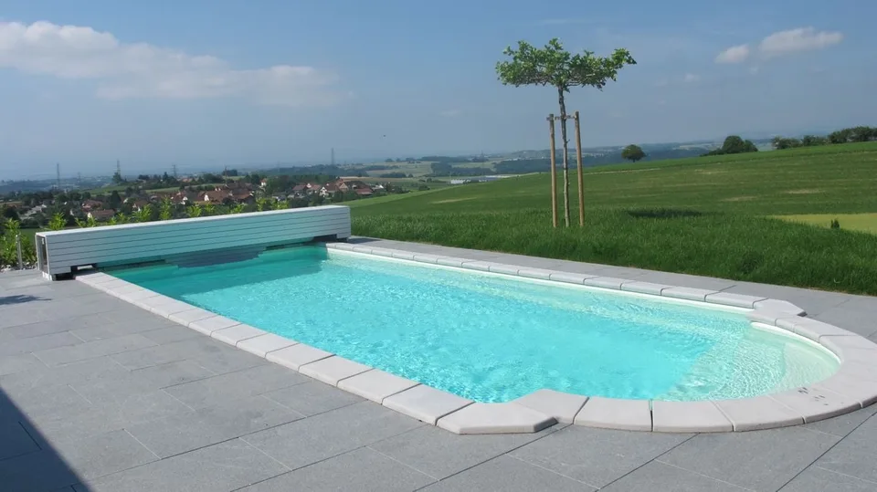 15 Minuten vom Zentrum von Lausanne entfernt, kürzlich erbaute außergewöhnliche Immobilie, 10 Zimmer, Panoramablick auf die Landschaft und den See, ruhige Gegend.