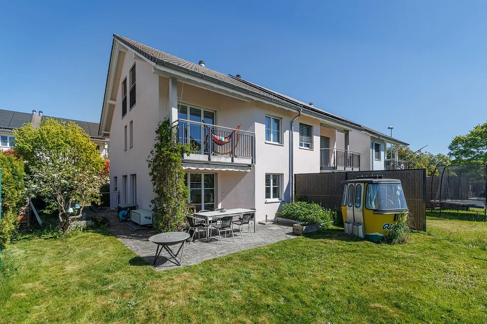 Ihr neues, sonnenverwöhntes Familienparadies im Grünen
