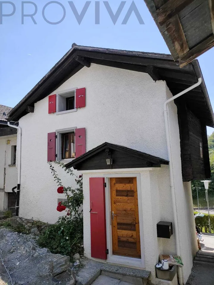 Preissenkung um 5% -- Historisches Walliser Haus