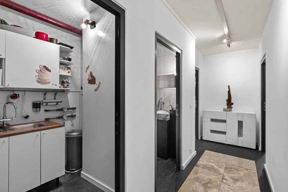 Ufficio in posizione ideale: 98 m² con posto auto incluso – foto 9 di 10