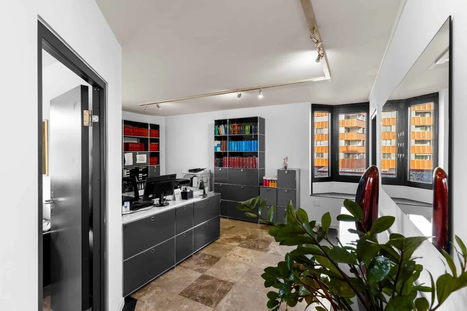 Ufficio in posizione ideale: 98 m² con posto auto incluso – foto 7 di 10