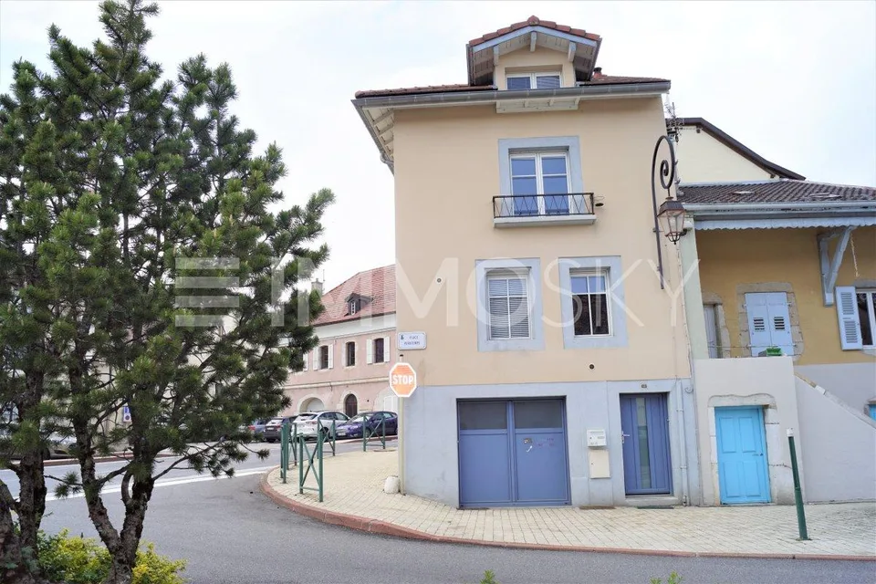 LOFT nel settore PERDTEMPS in un triplex, rinnovato con gusto