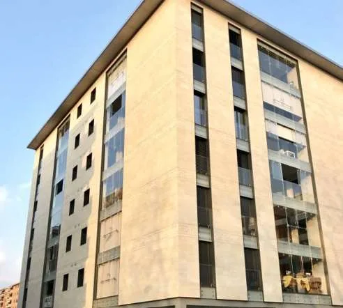 Vendesi Spazio commerciale, Zona Università-Lugano-Opportunità a reddi