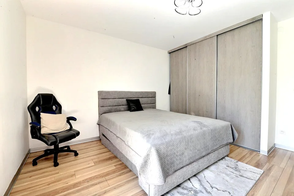 Casa moderna di 8 stanze a Kembs – Disponibile immediatamente – foto 7 di 19