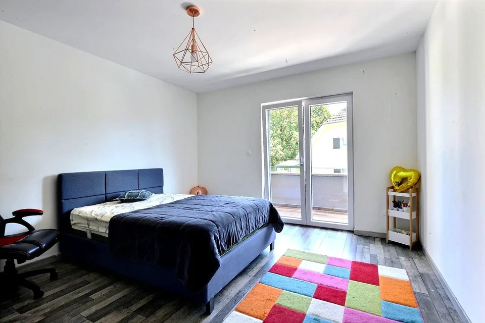 Casa moderna di 8 stanze a Kembs – Disponibile immediatamente – foto 10 di 19