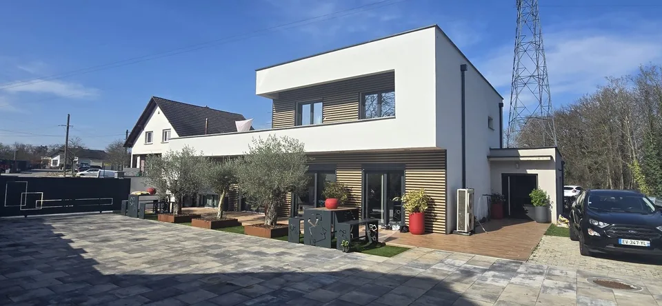 Maison moderne de 8 pièces à Kembs – Disponible immédiatement