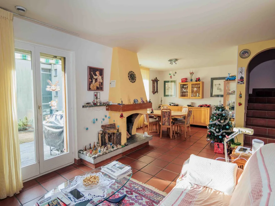 MINUSIO - ZU VERKAUFEN 4.5 ZIMMER-REIHENHAUS MIT PRIVATEM GARTEN – foto 15 di 20