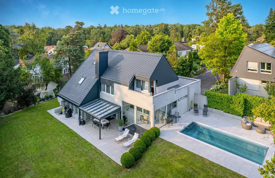 "Exklusive Familienoase mit Pool, Sauna und 1'355 m² grossem Grundstück - ...